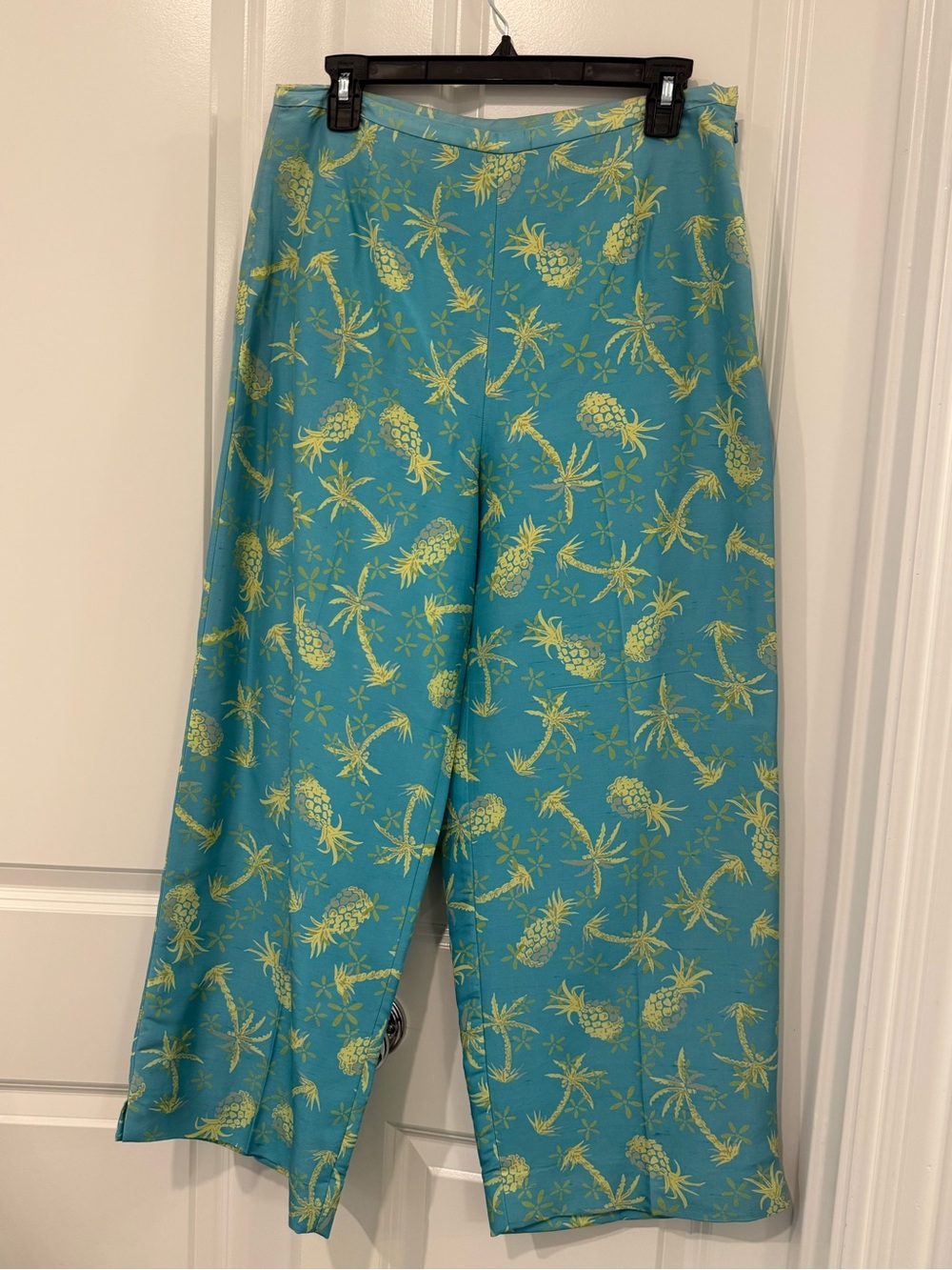 Women's Straight-Leg Pineapple Print Pants in Teal 100% silk